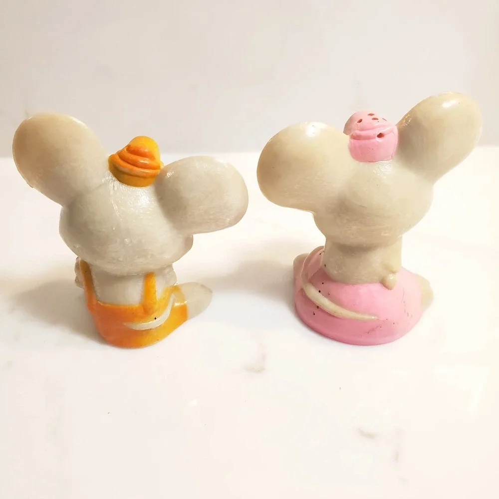 Vtg Anthropomorphic Mice Boy Girl Plastic Salt Pepper Shakers Made in Hong Kong